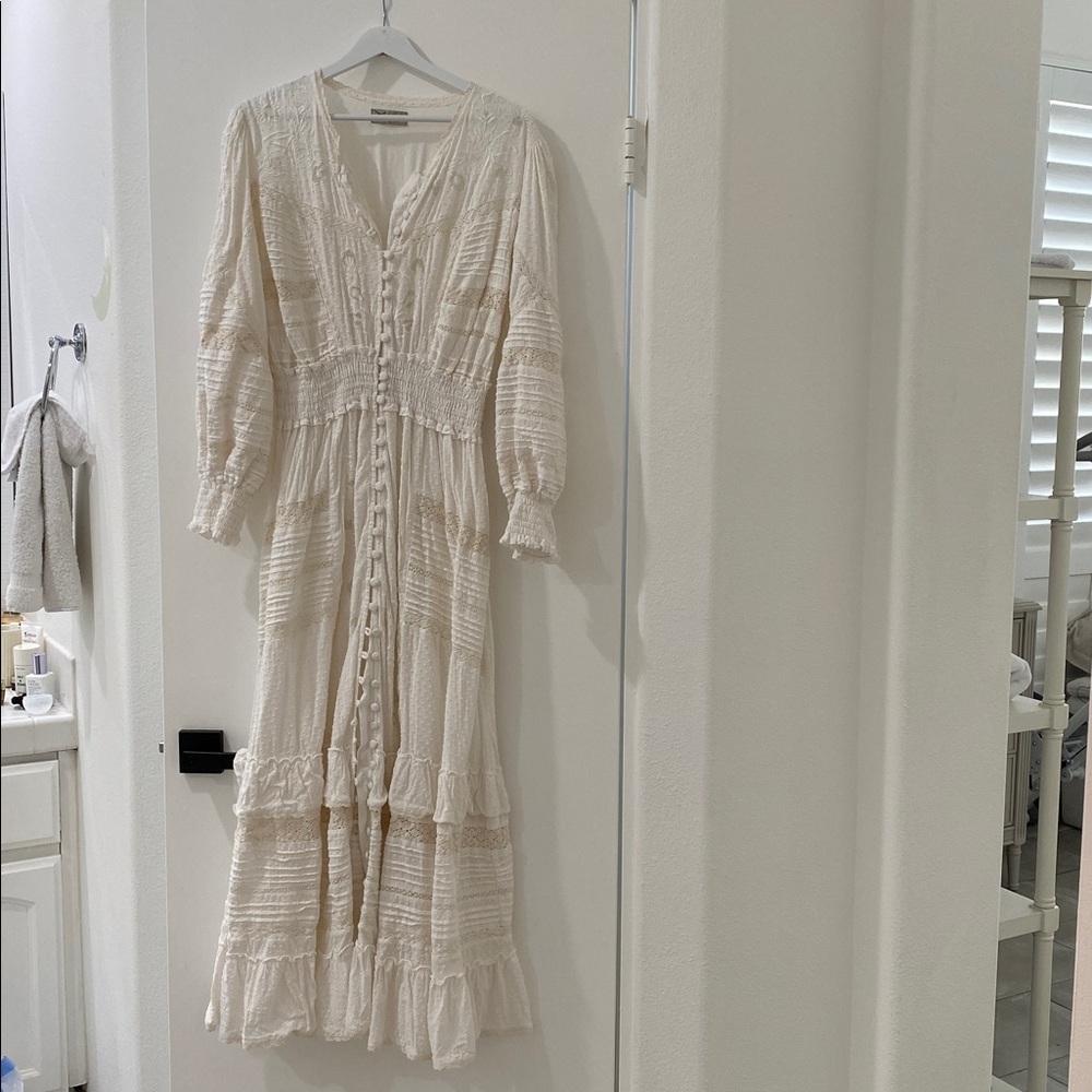 Gorgeous and romantic FILLYBOO White Maxi Dress Medium Fit for a princess! - Picture 3 of 5